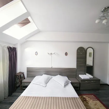 Eden Maison 3*