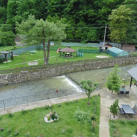 Eden Maison 3*